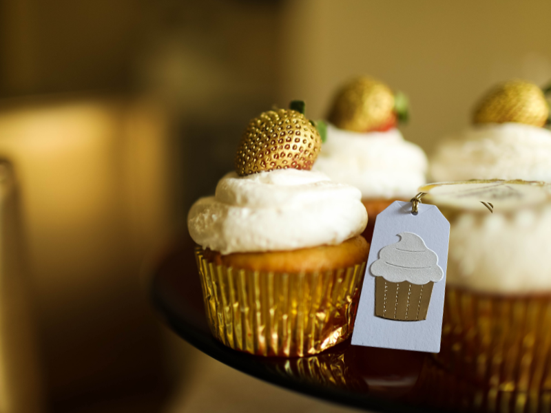 HOW TO STYLE GIFT TAGS LIKE A PRO 10 cupcake gift tag with a cupcake